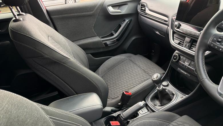 Ford Puma 1.0 EcoBoost Hybrid mHEV 155 Titanium 5dr Petrol Hatchback